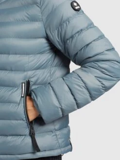 Khujo Tussenjassen Tussenjas Lovina Dames Duifblauw -Khujo 133b7bf3e92c98f826d3c77785609346