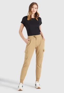 Khujo Sweatpants Tapered Cargobroek Staci Dames Beige -Khujo 22cd2d99b633cd3d0d097ac61fdee990