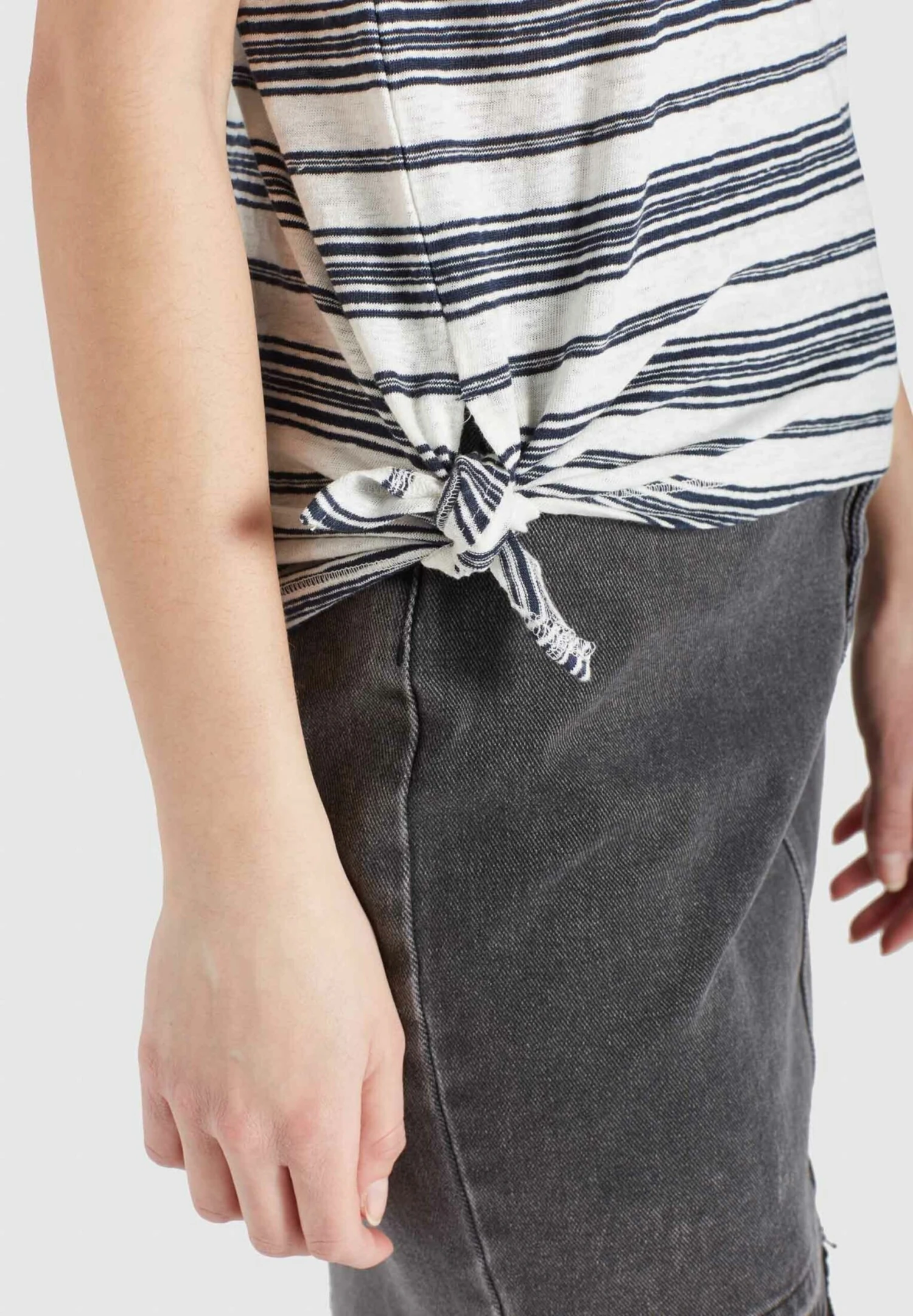 Khujo T-shirts Shirt MATAMA Dames Marine / Wit 6 Khujo T-shirts Shirt MATAMA Dames Marine / Wit - Afbeelding 6