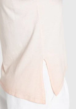 Khujo T-shirts Shirt Matama Dames Poederroze -Khujo 921d60f8e3ef7200e2345c66d496fbe9