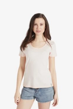 Khujo T-shirts Shirt Pergola Dames Rosa 11 Khujo T-shirts Shirt Pergola Dames Rosa -Khujo 9fe050fe339c04233873fab856ae3110