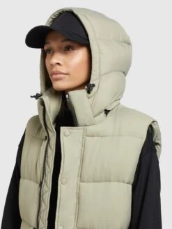 Khujo Bodywarmers Bodywarmer Magneta Dames Pastelgroen -Khujo d1cbf7d255a33a8553dc3349bce9f675