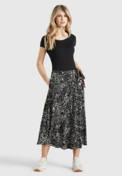 Khujo Maxi Rokken Rok Hepke Dames Zwart -Khujo f3efe12f9a10dc10913a509878ebda4a